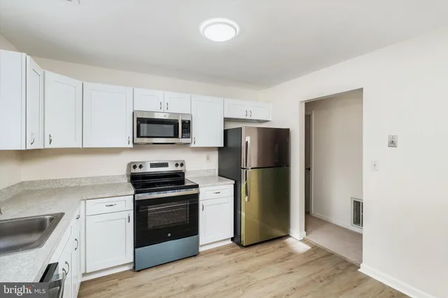 $385,000 | 2 Fernwood Court, Columbus, NJ 08022