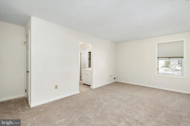 $385,000 | 2 Fernwood Court, Columbus, NJ 08022