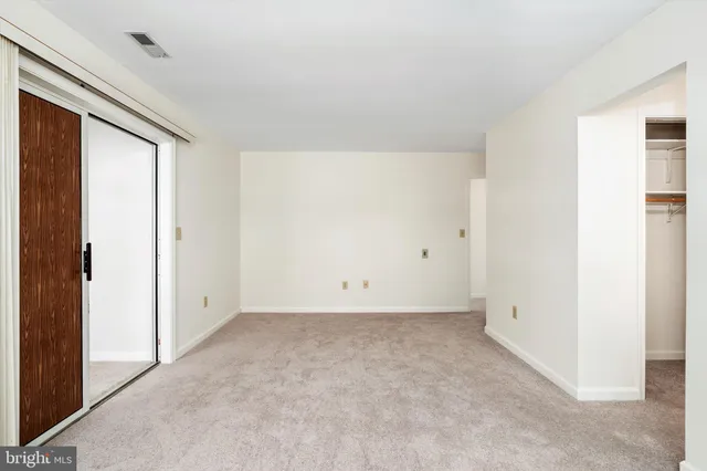 $385,000 | 2 Fernwood Court, Columbus, NJ 08022