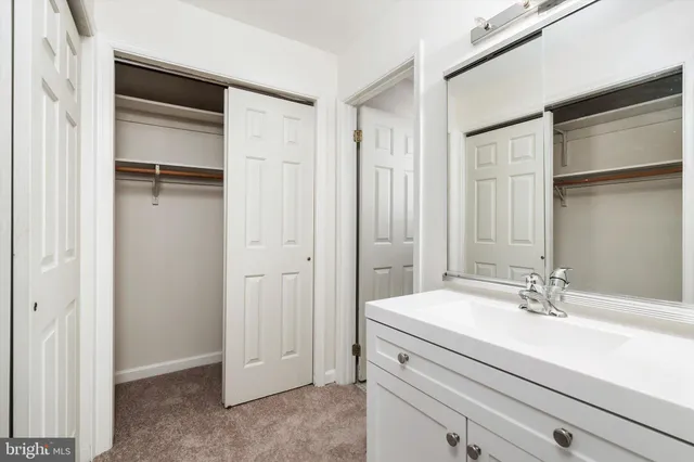 $385,000 | 2 Fernwood Court, Columbus, NJ 08022