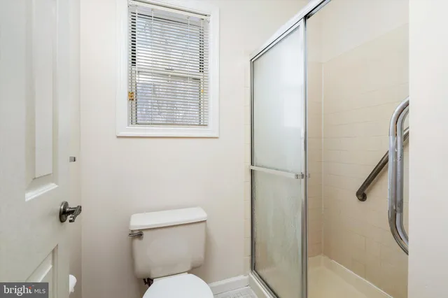 $385,000 | 2 Fernwood Court, Columbus, NJ 08022