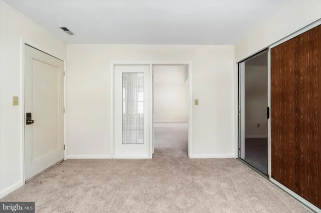 $385,000 | 2 Fernwood Court, Columbus, NJ 08022