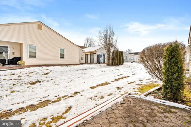 $385,000 | 2 Fernwood Court, Columbus, NJ 08022