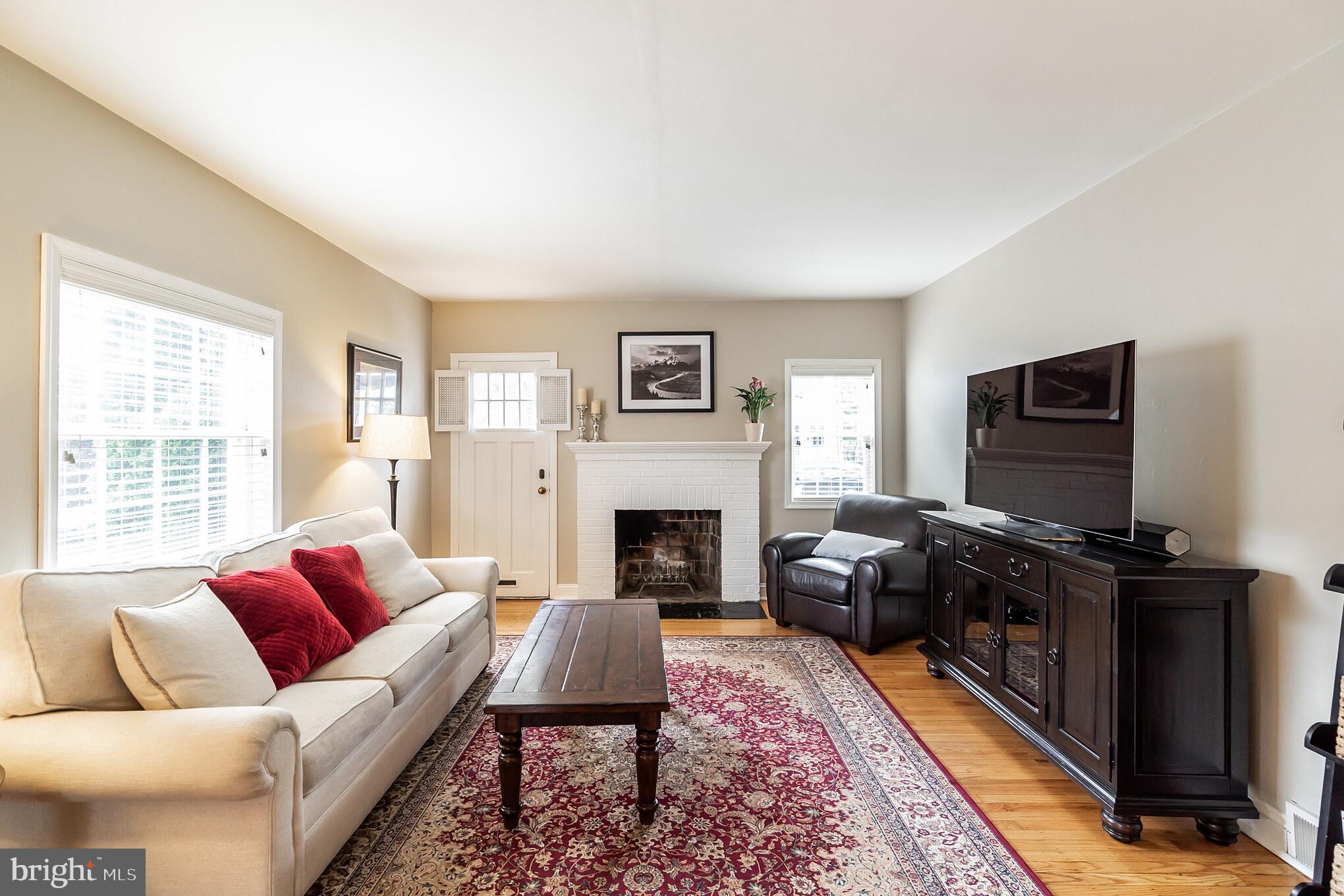 1435 Kingsley Road Havertown, PA 19083 - Photo 6 of 31 Gallery Image 6