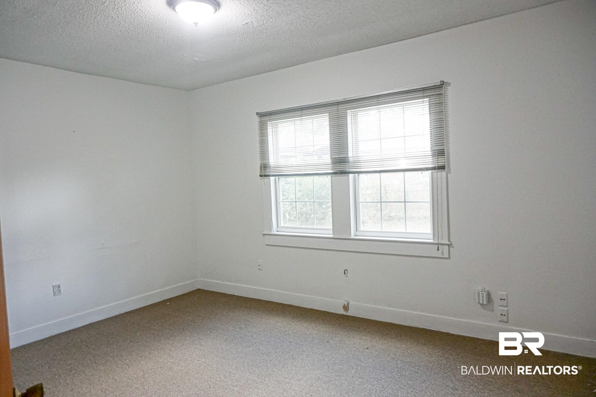 4219 Moffett Road Mobile, AL 36618 - Photo 6 of 18
