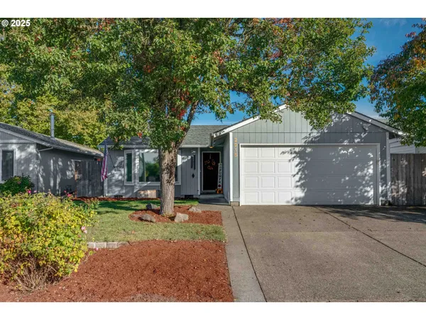 $460,000 | 2215 Oak Drive, Newberg, OR 97132