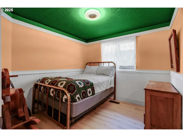 $460,000 | 2215 Oak Drive, Newberg, OR 97132