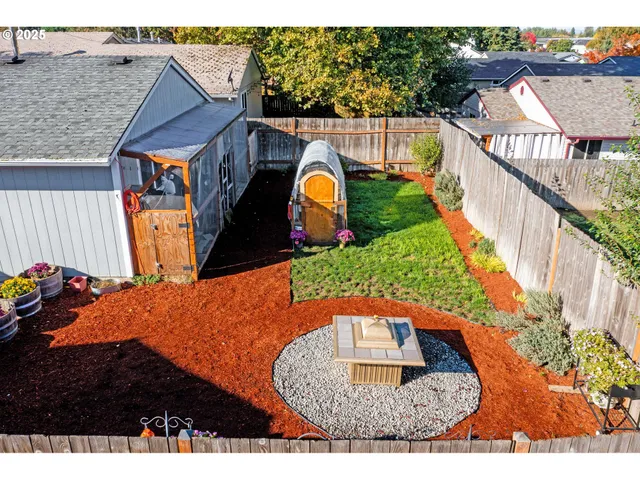 $460,000 | 2215 Oak Drive, Newberg, OR 97132