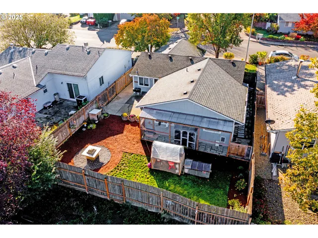 $460,000 | 2215 Oak Drive, Newberg, OR 97132