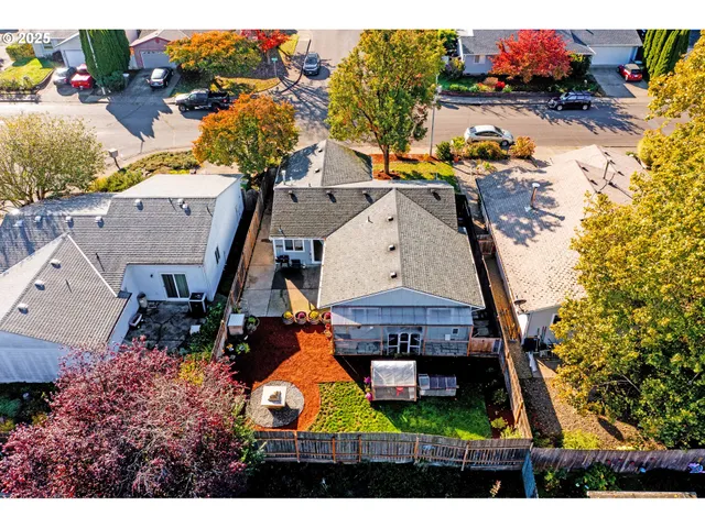 $460,000 | 2215 Oak Drive, Newberg, OR 97132