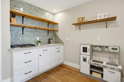 $3,125,000 | 2111 Edinburg Avenue, Cardiff-by-the-Sea, CA 92007