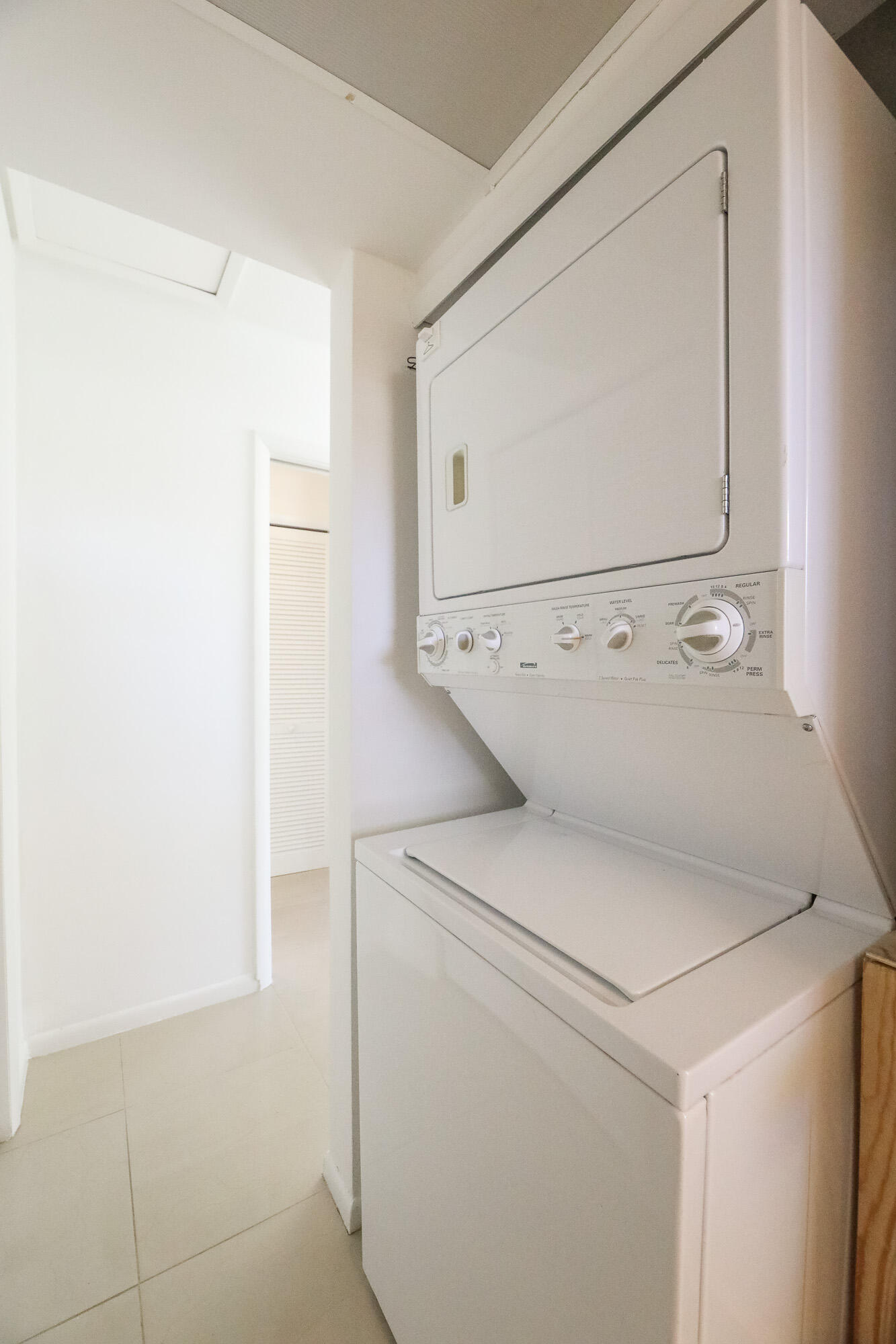 2755 Northeast 28th Street, Unit F1 Lighthouse Point, FL 33064 - Photo 13 of 21 Photo-34