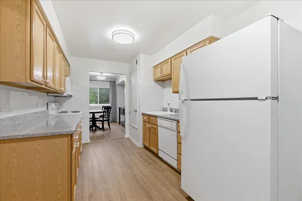 $224,975 | 100 South Vail Avenue, Unit 203, Arlington Heights, IL 60005