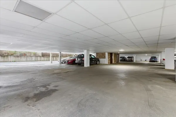 $224,975 | 100 South Vail Avenue, Unit 203, Arlington Heights, IL 60005