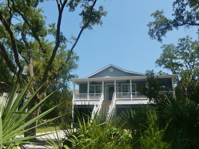 37 Battery Park Road Edisto Island, SC 29438 - Photo 3 of 62 4