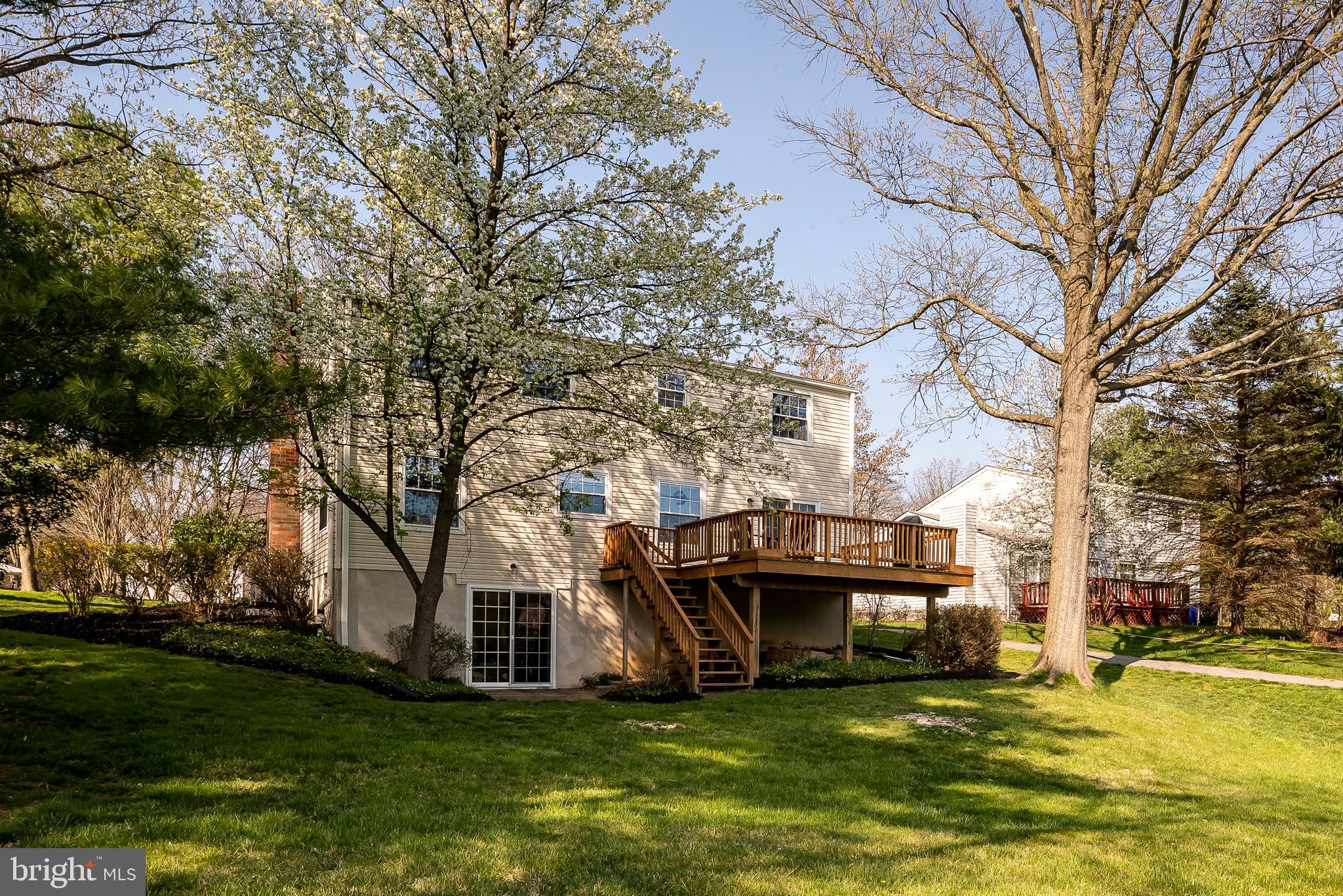 6406 Lookinglass Lane Columbia, MD 21045 - Photo 38 of 41 This gorgious home has so much to offer