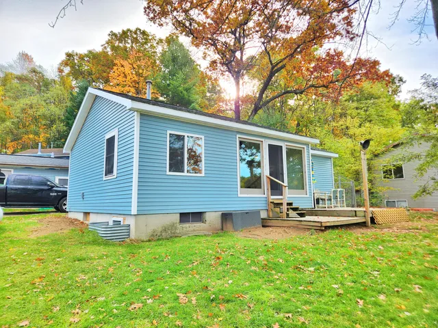 $259,900 | 2580 Mundy Avenue, White Cloud, MI 49349