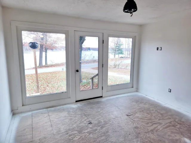 $259,900 | 2580 Mundy Avenue, White Cloud, MI 49349