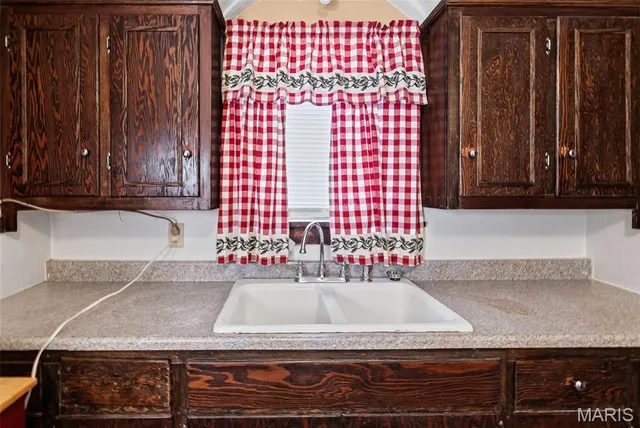 $50,000 | 839 North 82nd Street, East St. Louis, IL 62203