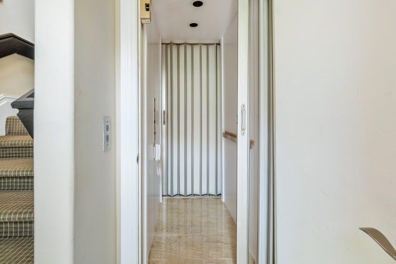 2401 Northwest 59th Street, Unit 102 Boca Raton, FL 33496 - Photo 3 of 60 027-2401Northwest59thStreet-102-BocaRato
