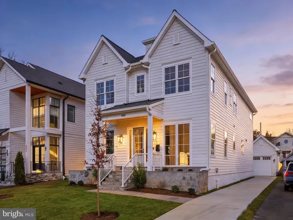 $2,999,950 | 803 North Highland Street, Arlington, VA 22201