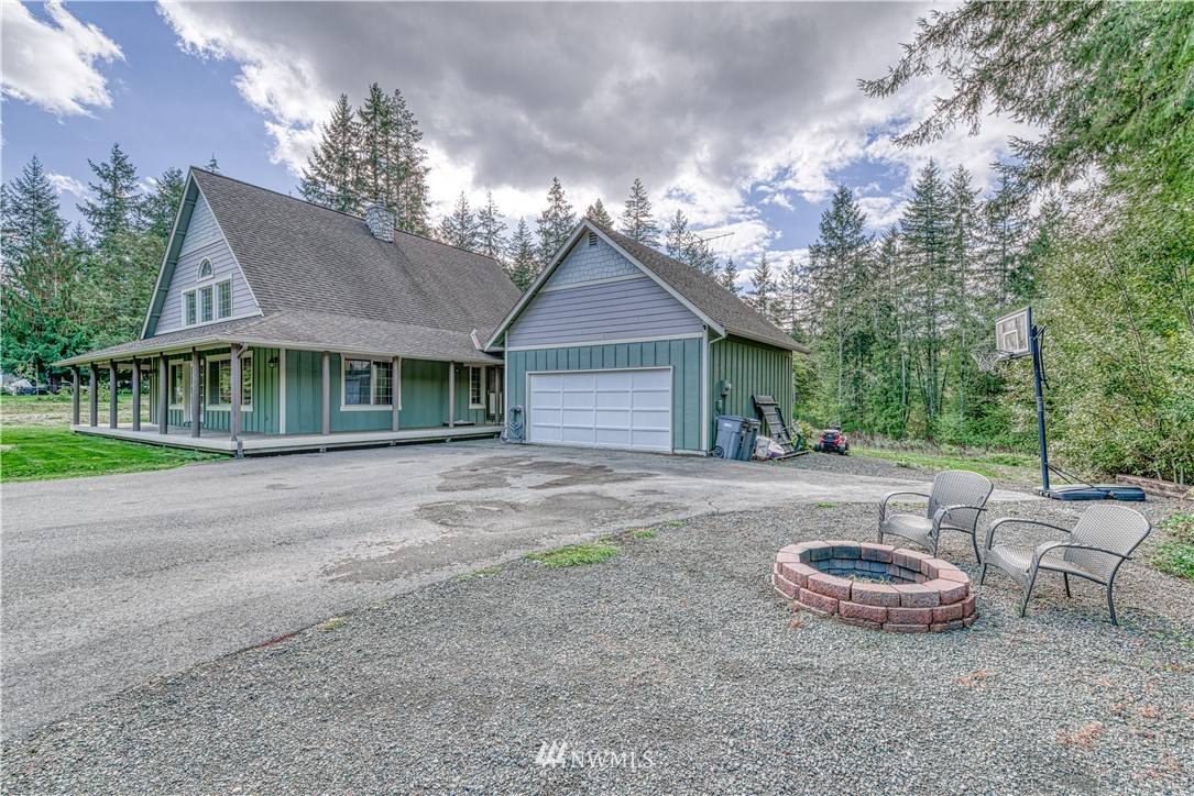 675 Southwest Logan Road Port Orchard, WA 98367 - Photo 2 of 36 Gallery Image 2
