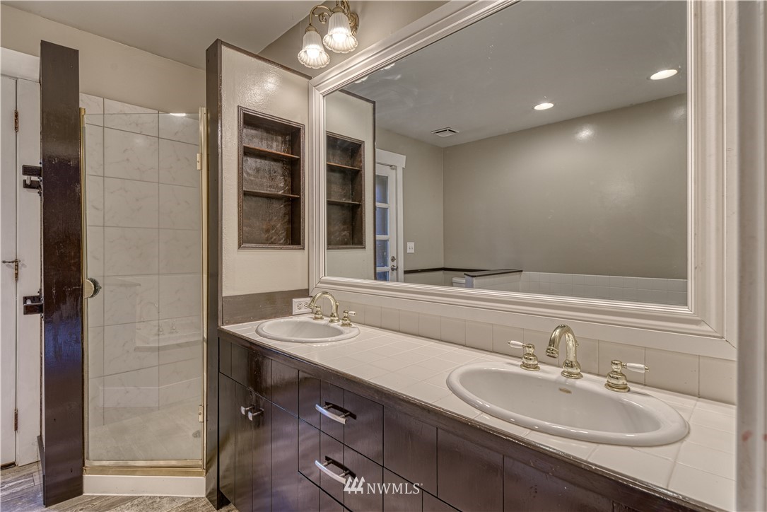 675 Southwest Logan Road Port Orchard, WA 98367 - Photo 16 of 36 Gallery Image 16