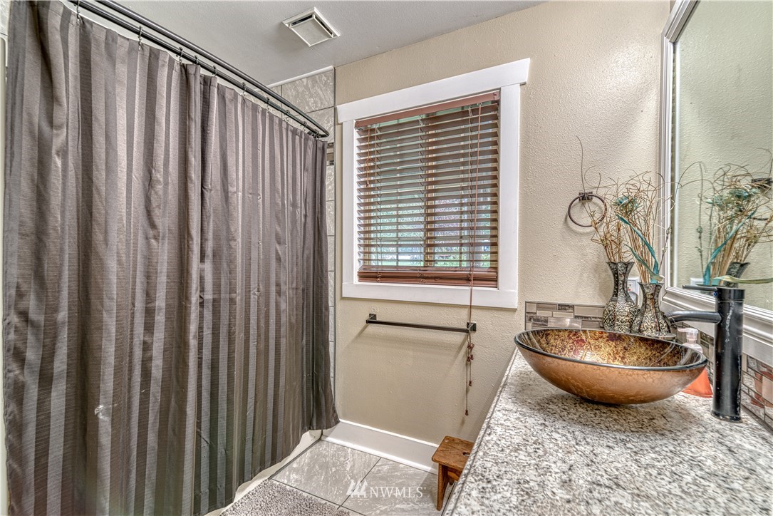 675 Southwest Logan Road Port Orchard, WA 98367 - Photo 22 of 36 Gallery Image 22