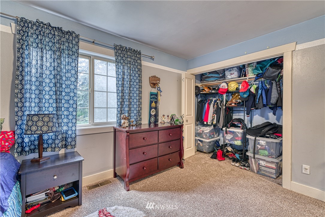 675 Southwest Logan Road Port Orchard, WA 98367 - Photo 23 of 36 Gallery Image 23