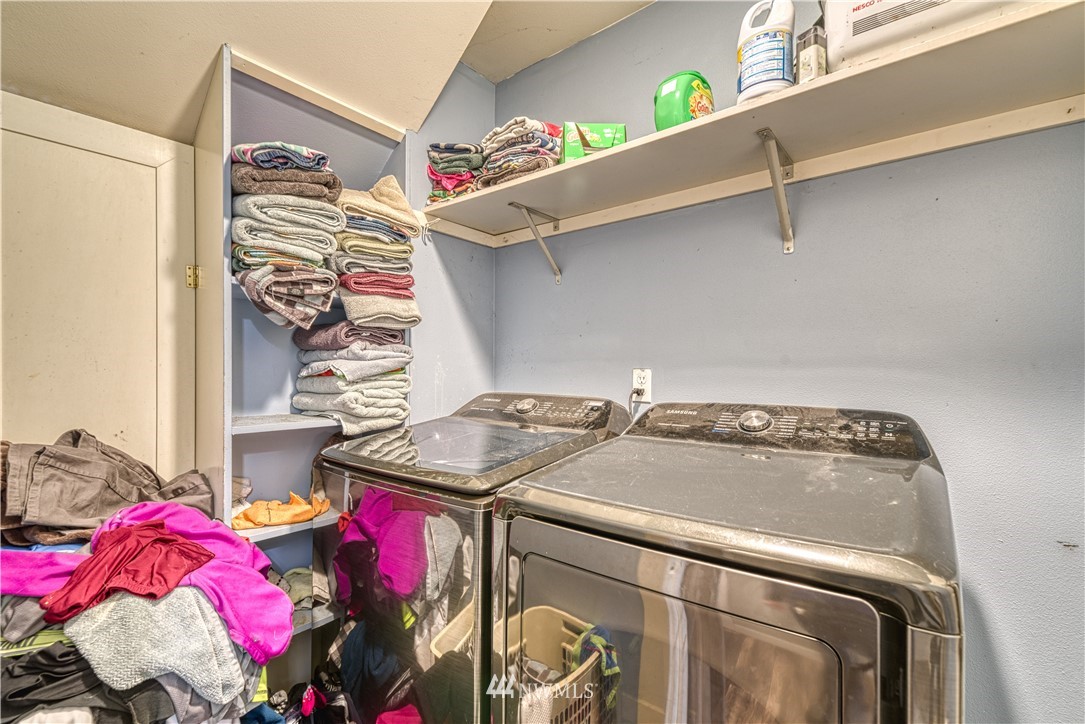 675 Southwest Logan Road Port Orchard, WA 98367 - Photo 27 of 36 Gallery Image 27