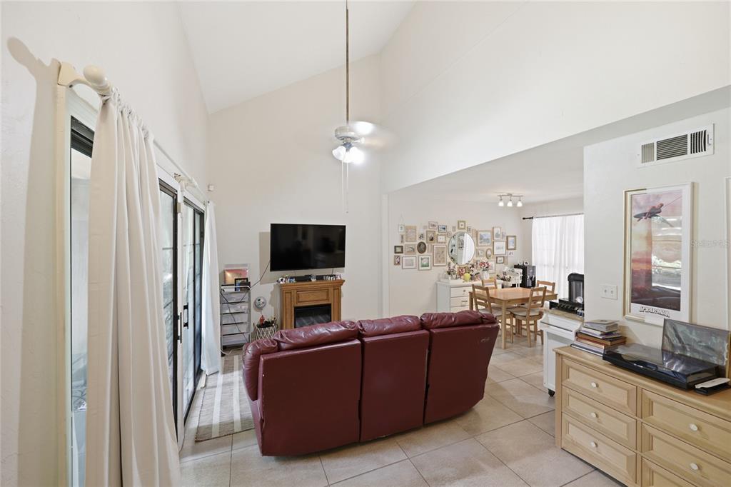 920 Southwest 55th Terrace Gainesville, FL 32607 - Photo 11 of 45