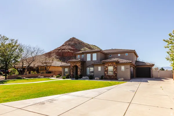 $1,050,000 | 2038 Great Basin Drive, Washington, UT 84780