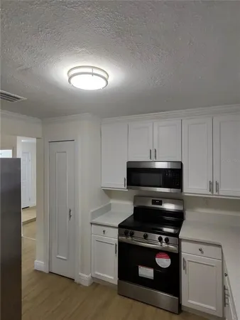 $2,500 | 1104 Sagamore Drive, Seffner, FL 33584