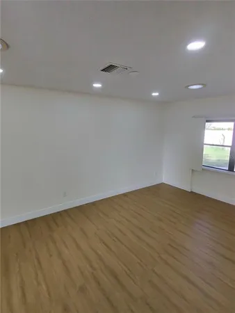 $2,500 | 1104 Sagamore Drive, Seffner, FL 33584