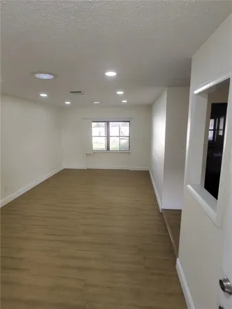 $2,500 | 1104 Sagamore Drive, Seffner, FL 33584