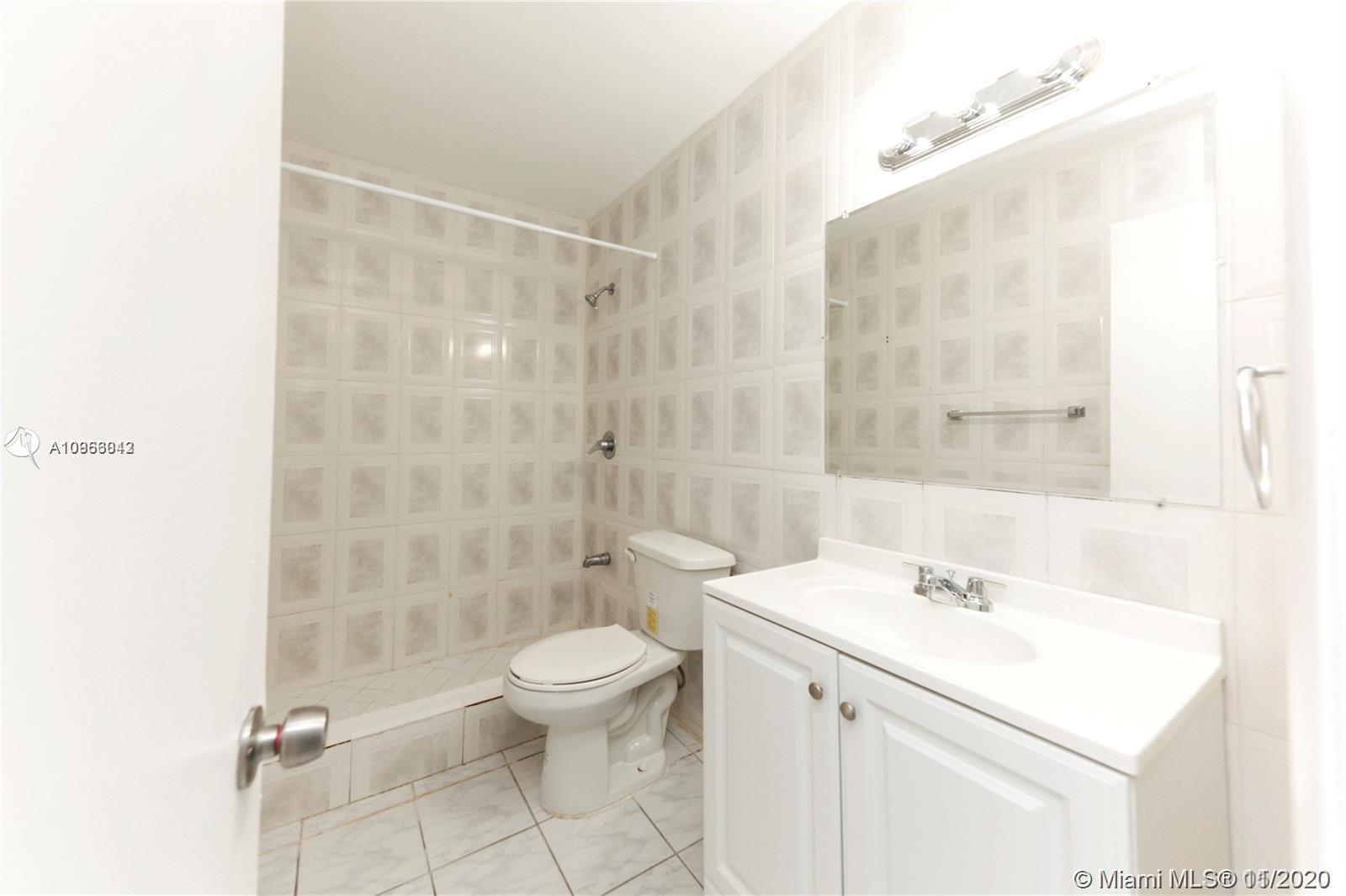 3019 Southwest 68th Terrace Miramar, FL 33023 - Photo 16 of 24