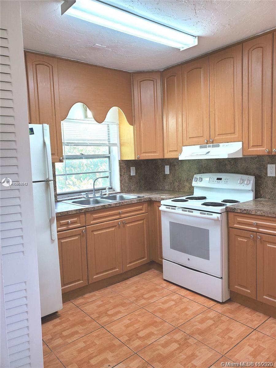 3019 Southwest 68th Terrace Miramar, FL 33023 - Photo 18 of 24
