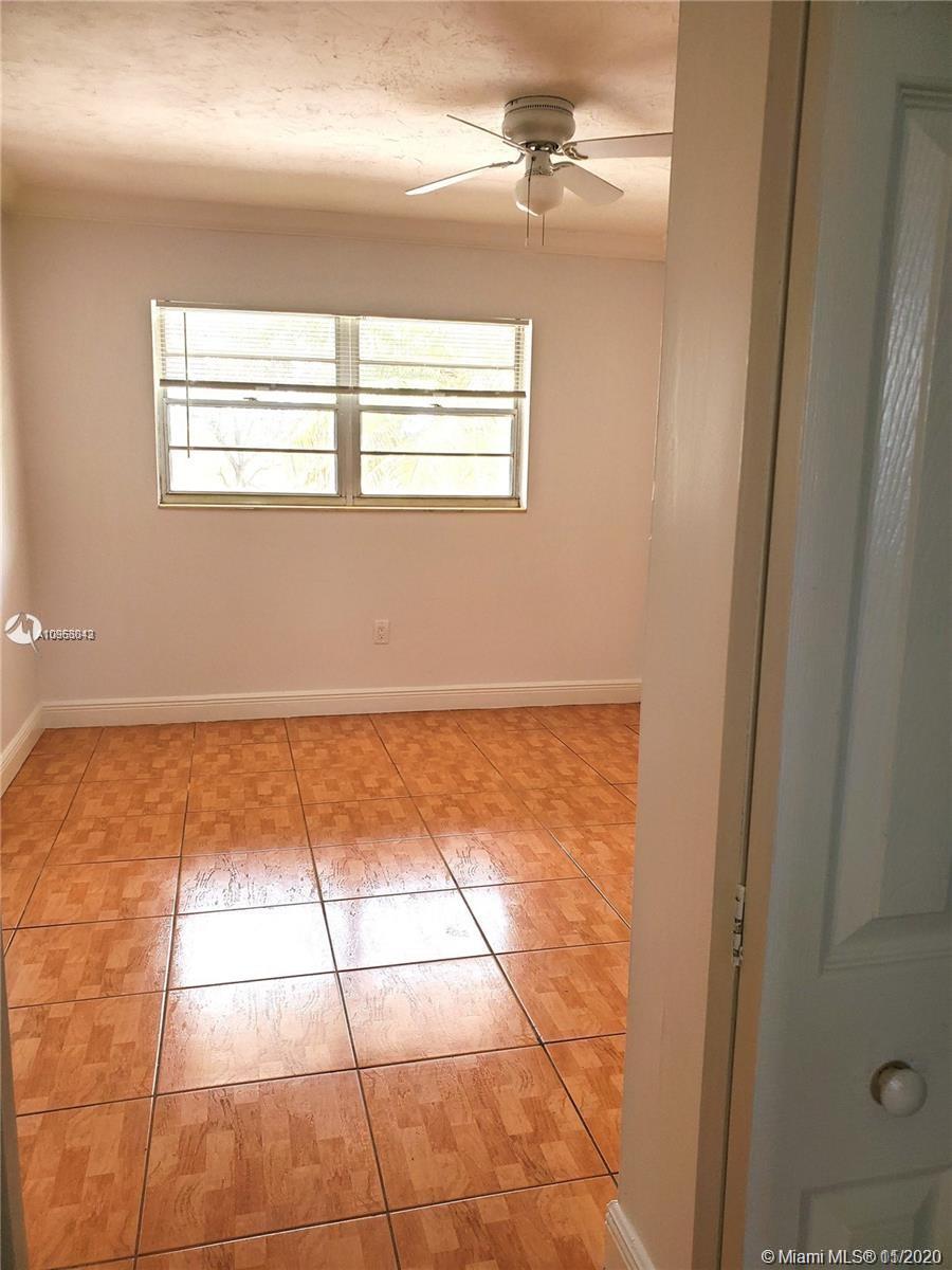 3019 Southwest 68th Terrace Miramar, FL 33023 - Photo 23 of 24