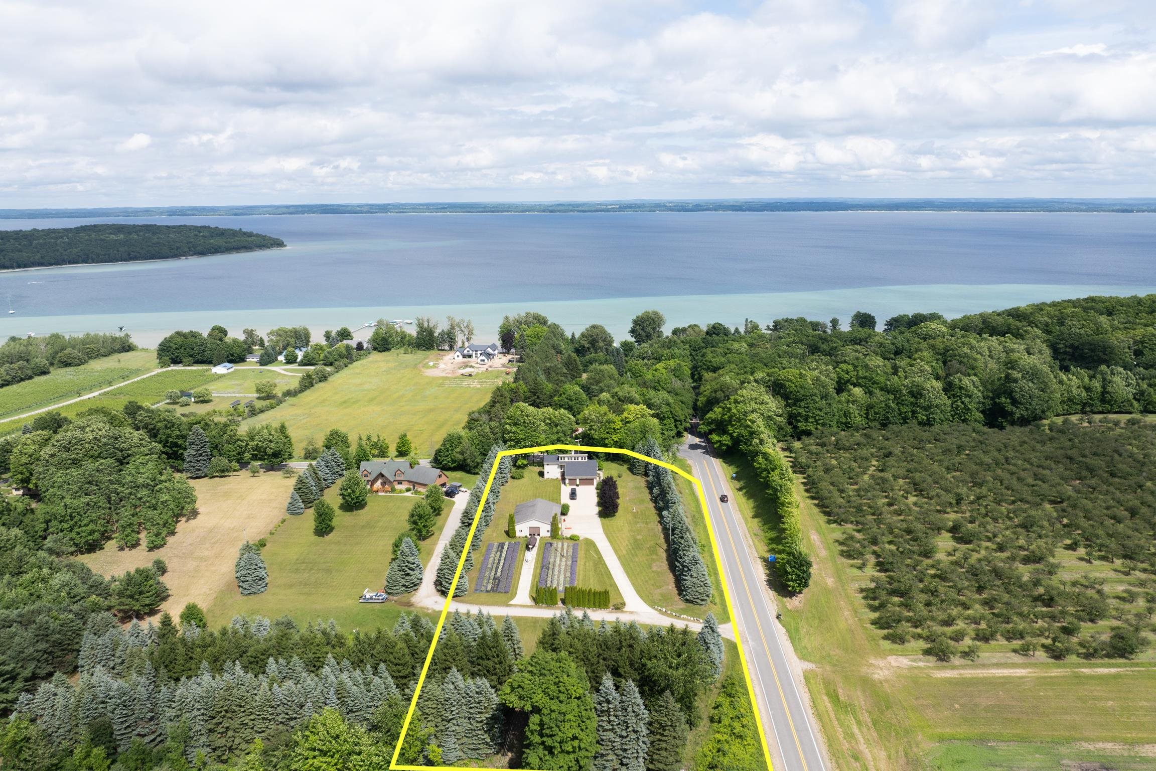 4133 Old Mission Road Traverse City, MI 49686 - Photo 38 of 40
