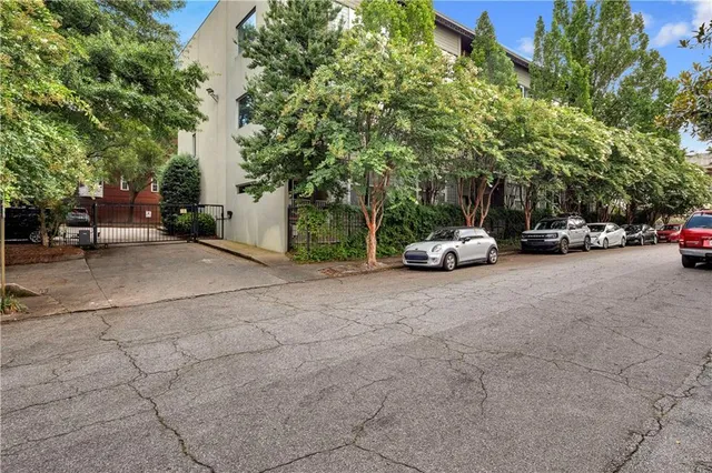 $399,000 | 15 Waddell Street Northeast, Unit 204, Atlanta, GA 30307