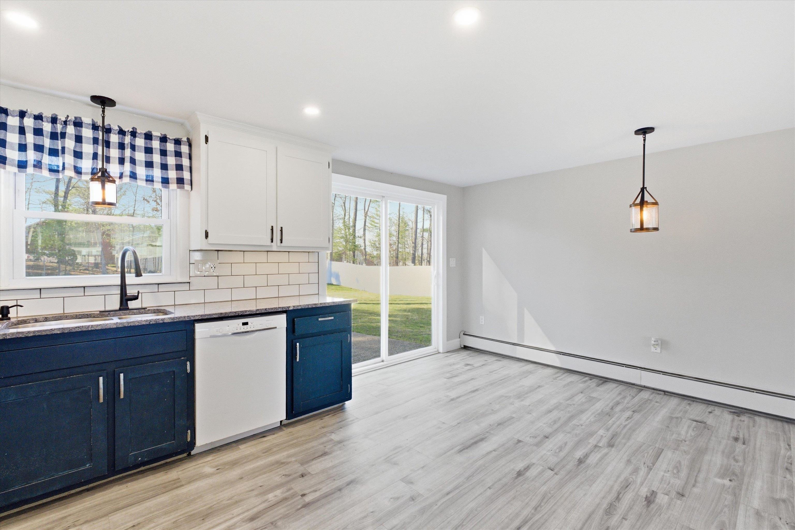 5 Stafford Road Nashua, NH 03062 - Photo 4 of 26