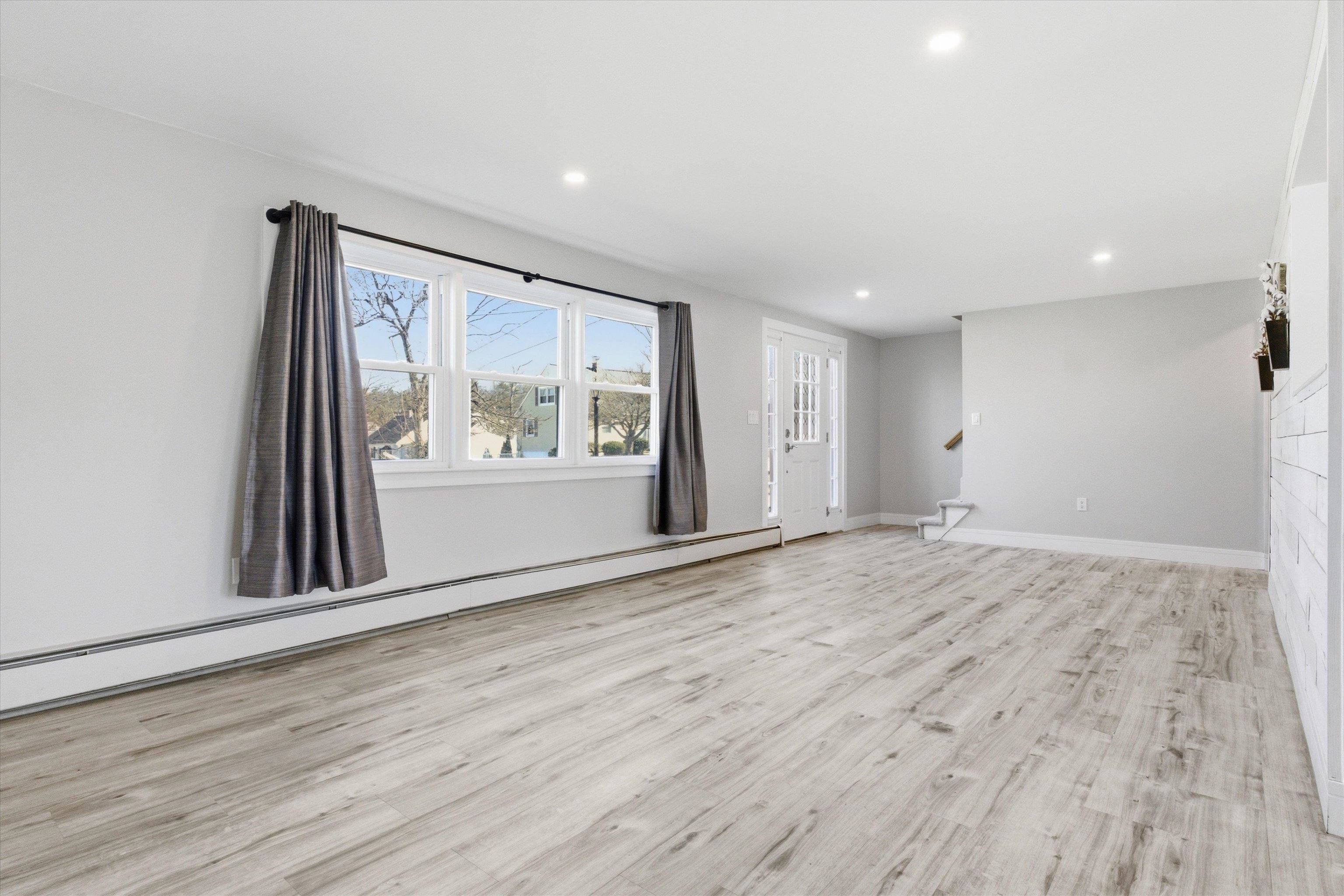 5 Stafford Road Nashua, NH 03062 - Photo 8 of 26