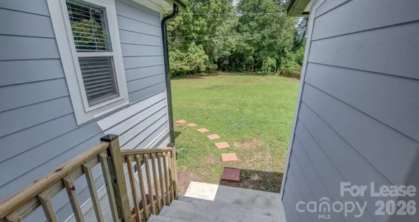 $1,700 | 910 East 6th Avenue, Gastonia, NC 28054