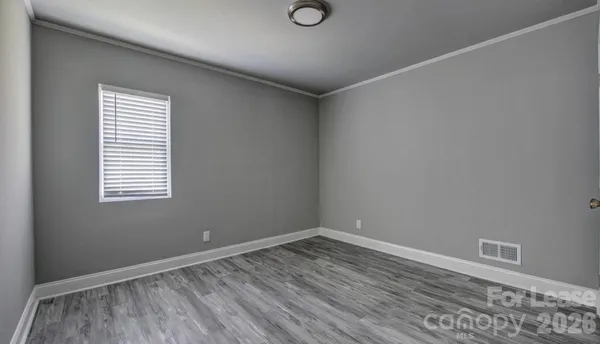 $1,700 | 910 East 6th Avenue, Gastonia, NC 28054