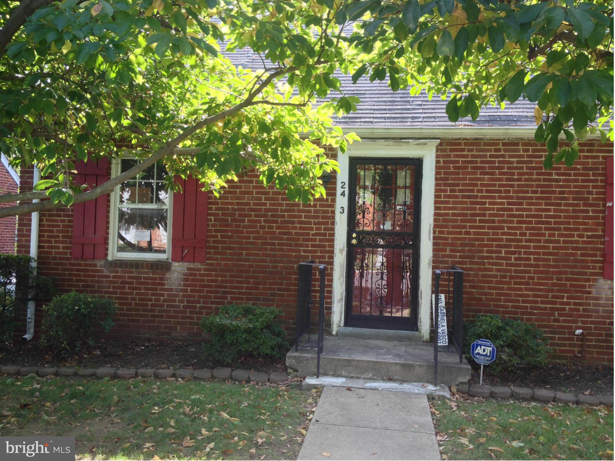 2403 Amherst Road Hyattsville, MD 20783 - Photo 1 of 17 Exterior (Front)