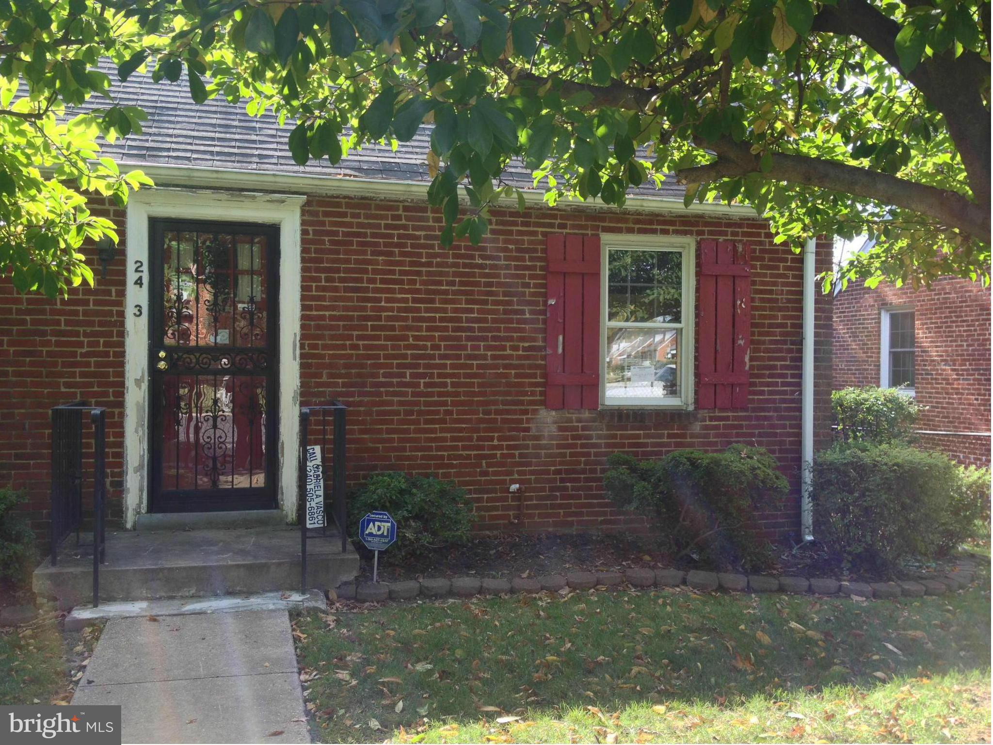 2403 Amherst Road Hyattsville, MD 20783 - Photo 2 of 17 Exterior (Front)