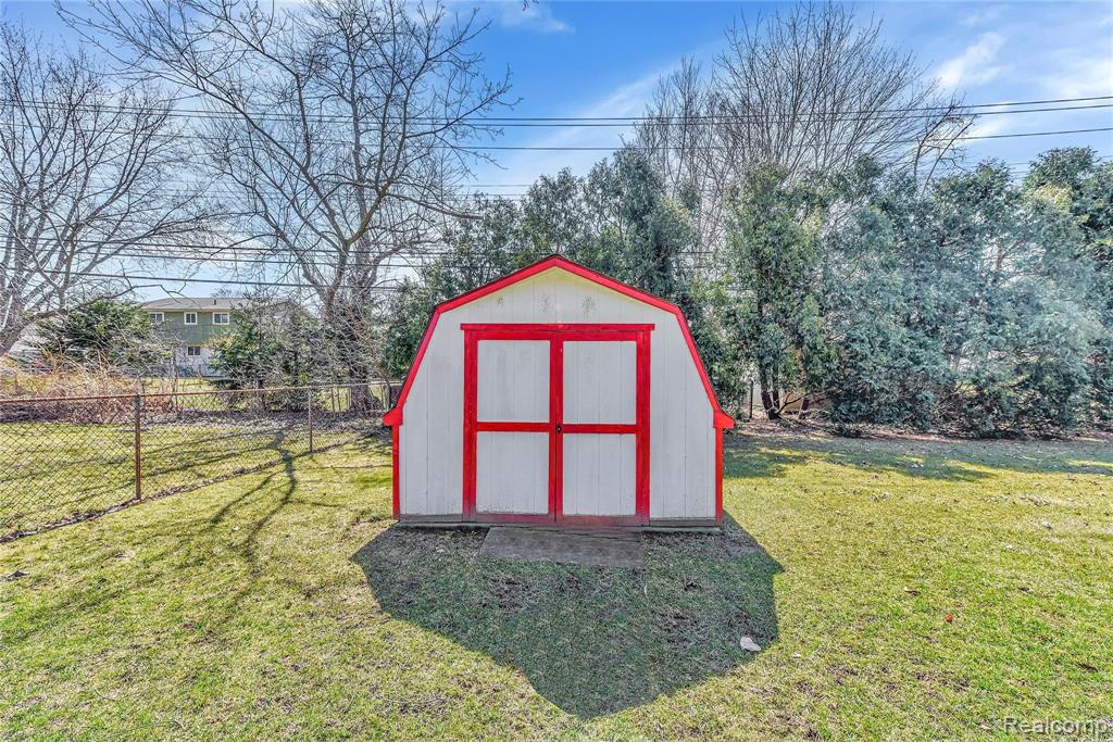 2073 Walton Boulevard Rochester Hills, MI 48309 - Photo 29 of 29