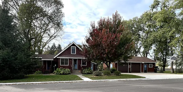 $299,500 | 410 2nd Street North, Atwater, MN 56209