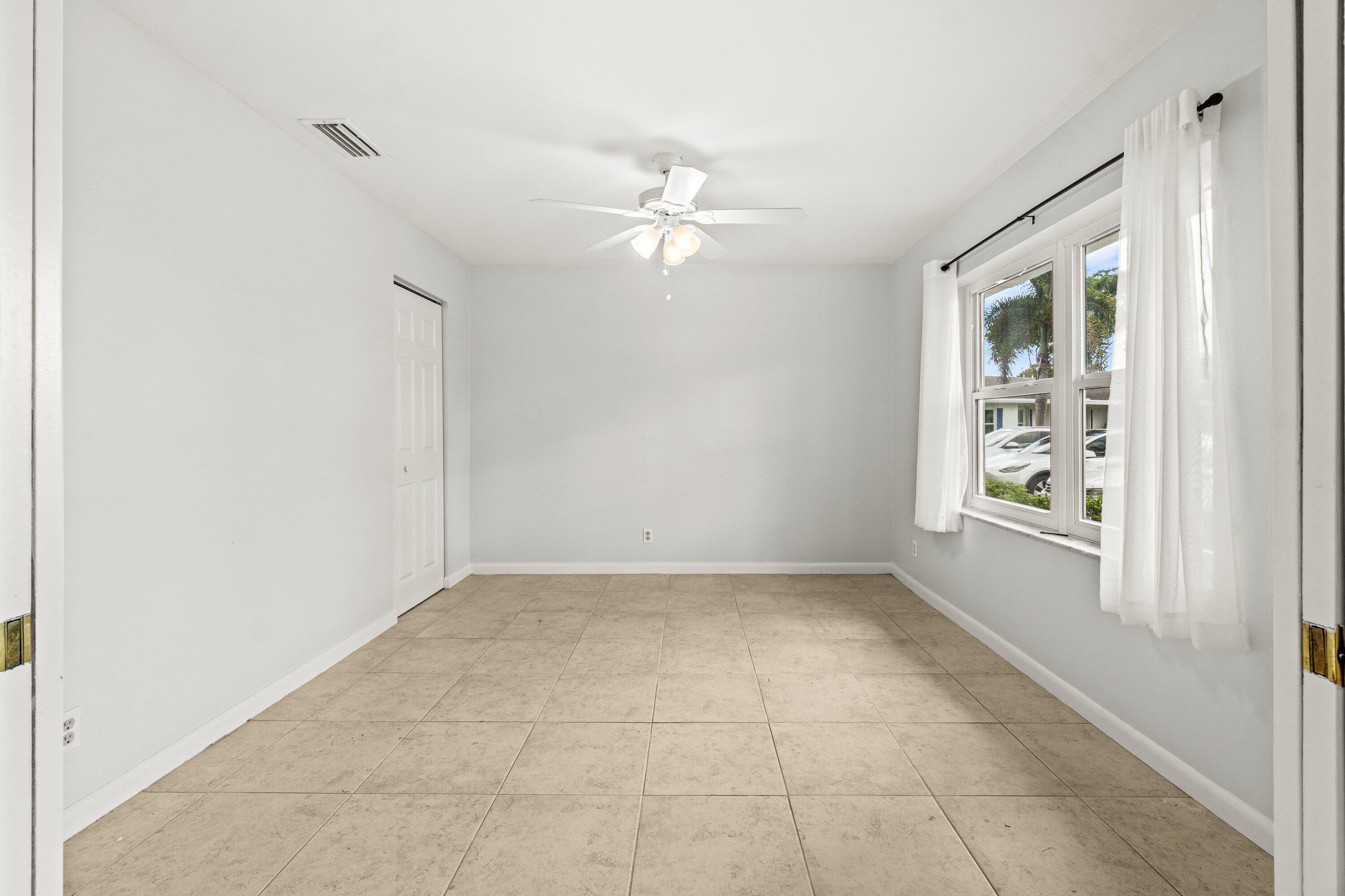 5074 Privet Place, Unit B Delray Beach, FL 33484 - Photo 14 of 43 005-5074PrivetPlace-B-DelrayBeach-FL-334