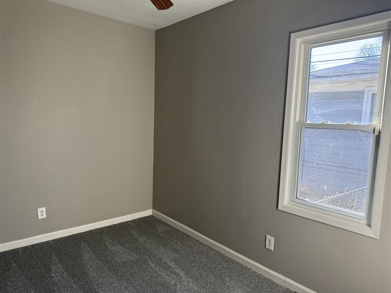 22410 David Avenue Eastpointe, MI 48021 - Photo 7 of 9
